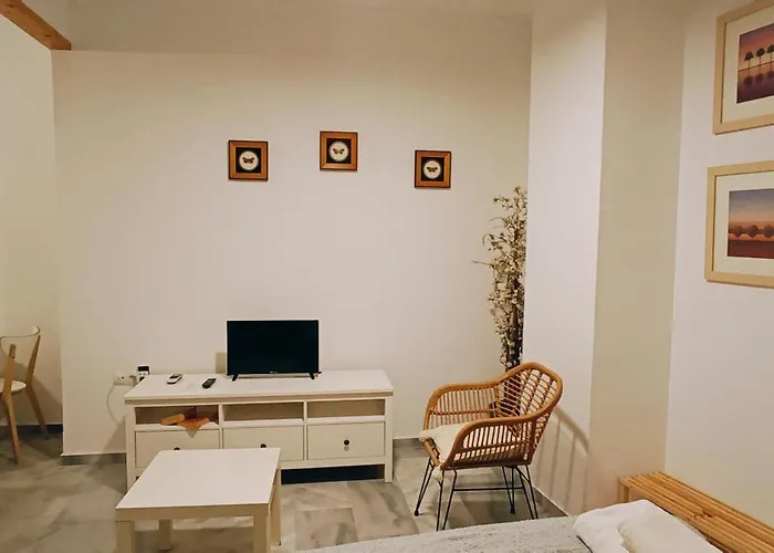 Estudios Santos マラガ